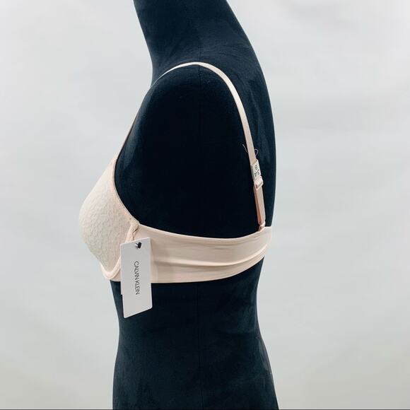 Calvin Klein Pink Lace Bra with Light Blue Thong - Picture 4 of 12